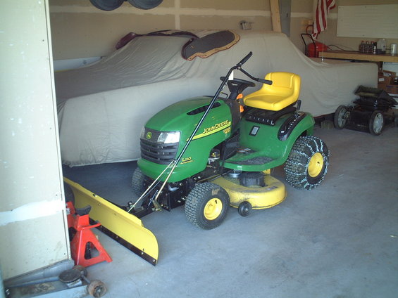 John deere l110 snow blower hot sale